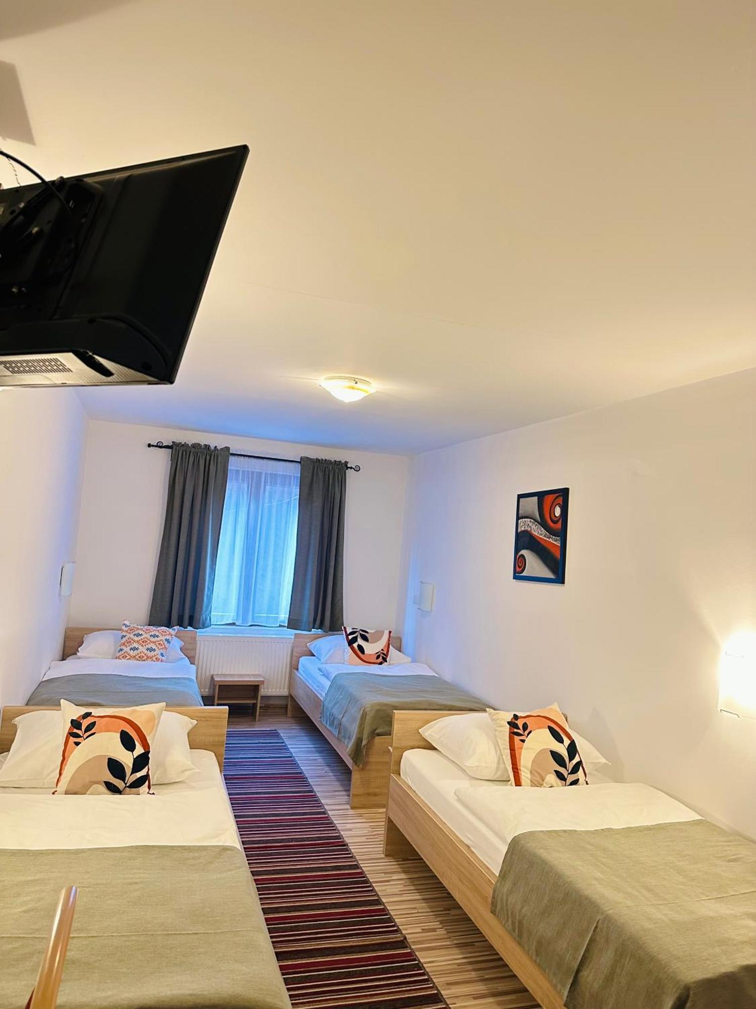 Motel Stovrela Cazin Extérieur photo